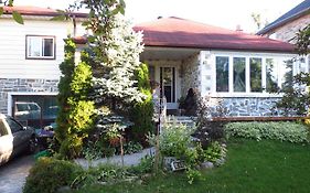 North York Bb Bed & Breakfast